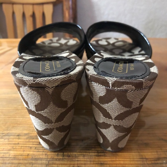 Coach Sandals Size 8 - Picture 4 of 7